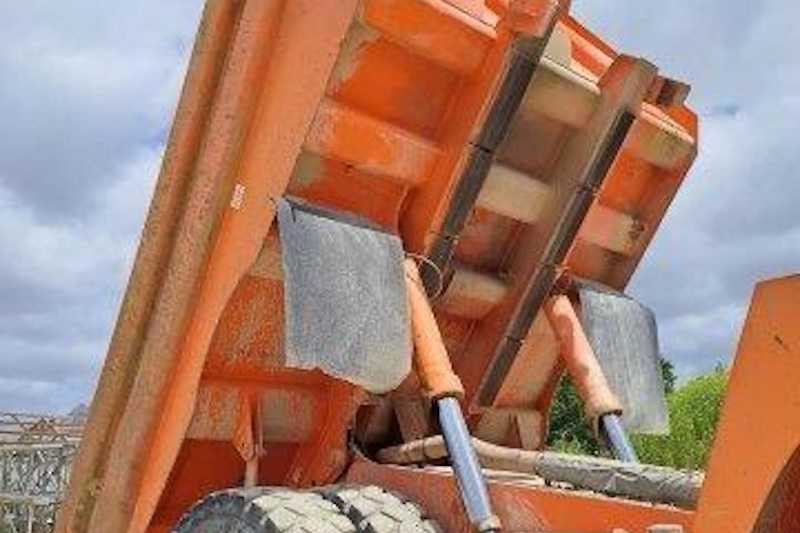 OmecoHub - Immagine HITACHI EH750-2